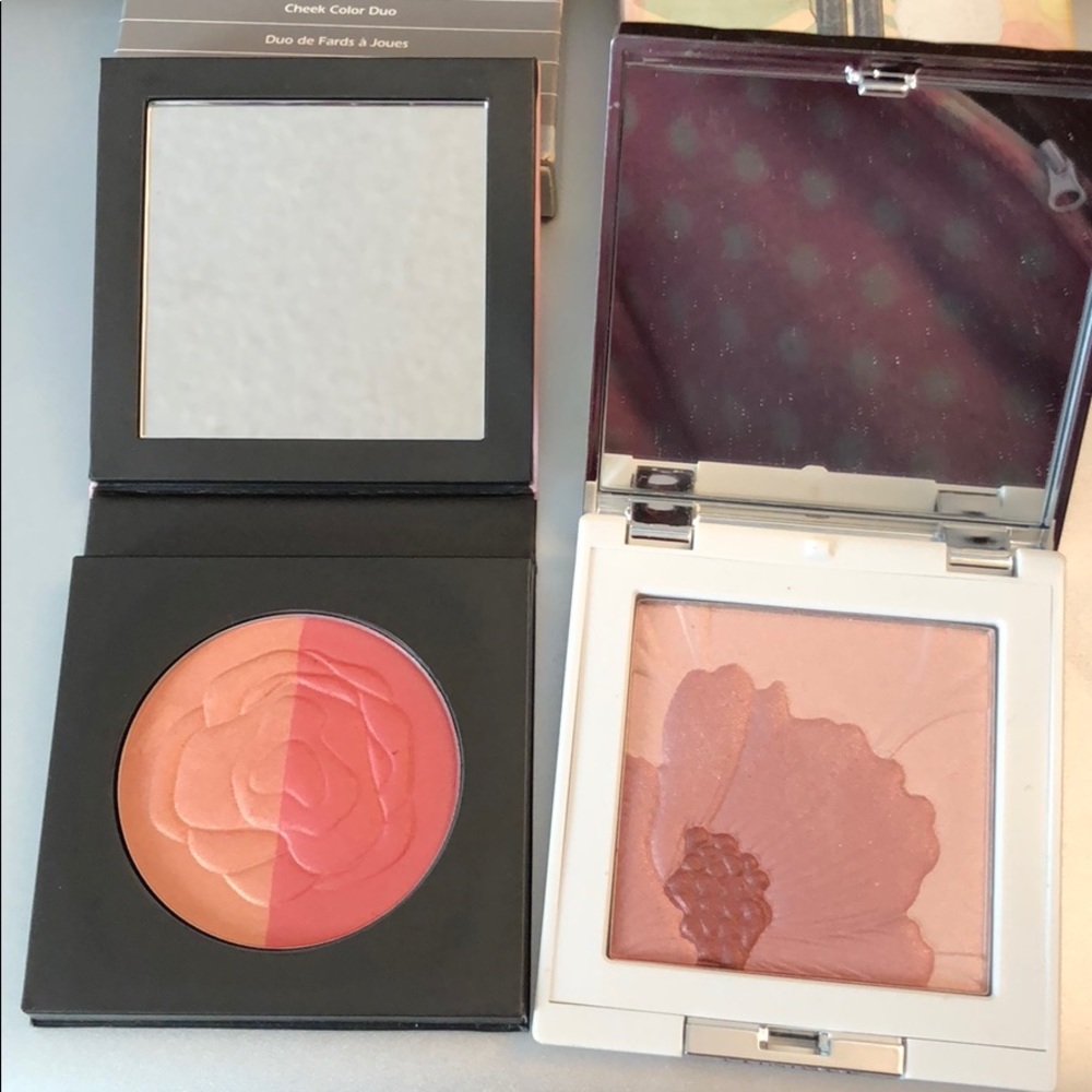 Prescriptives / Clinique make up - Picture 2 of 3